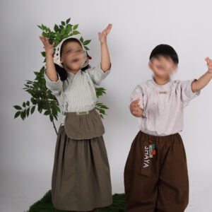 Alternative view of Green kimono